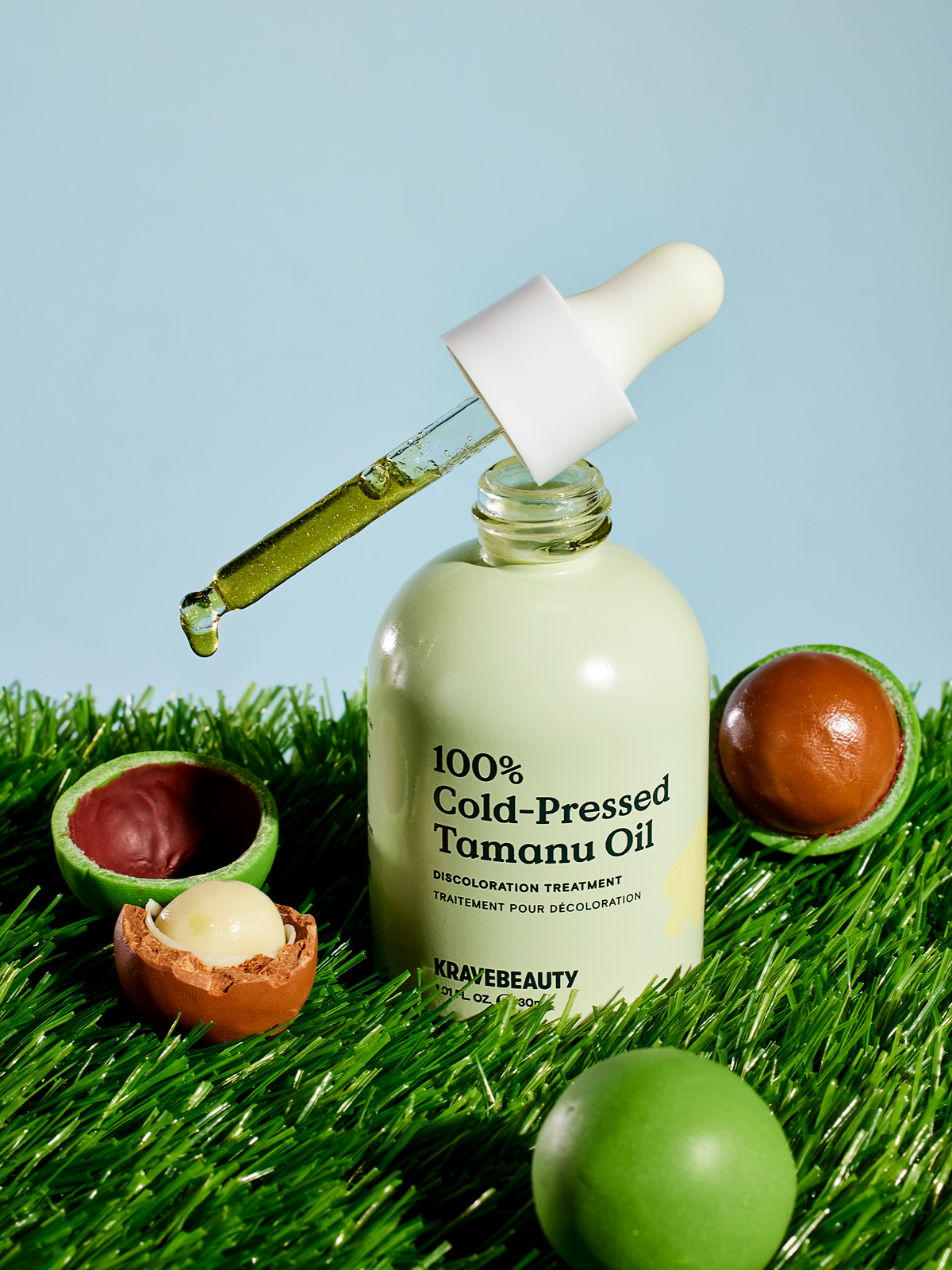 100% Cold-Pressed Tamanu Oil with Tamanu Nuts
